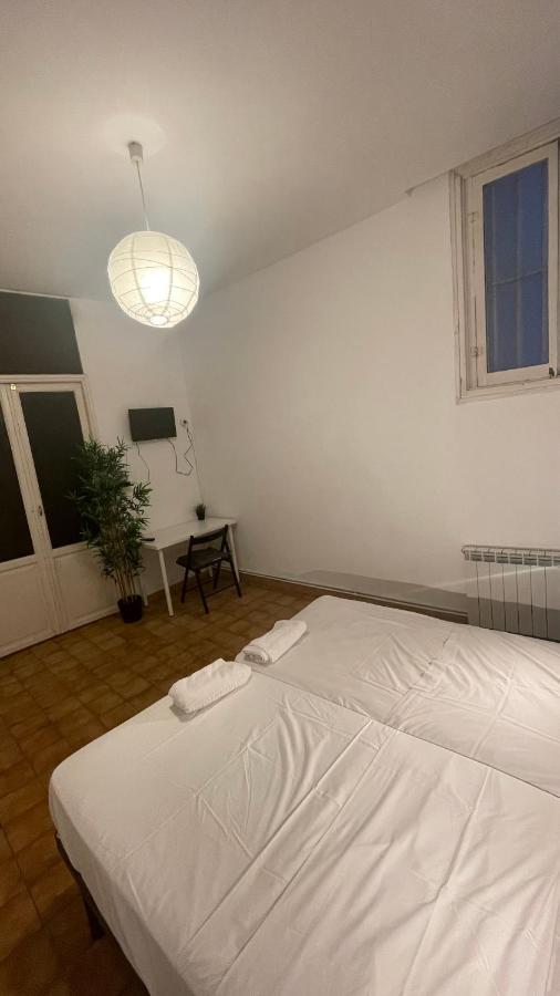 Leon Habitaciones マドリード エクステリア 写真